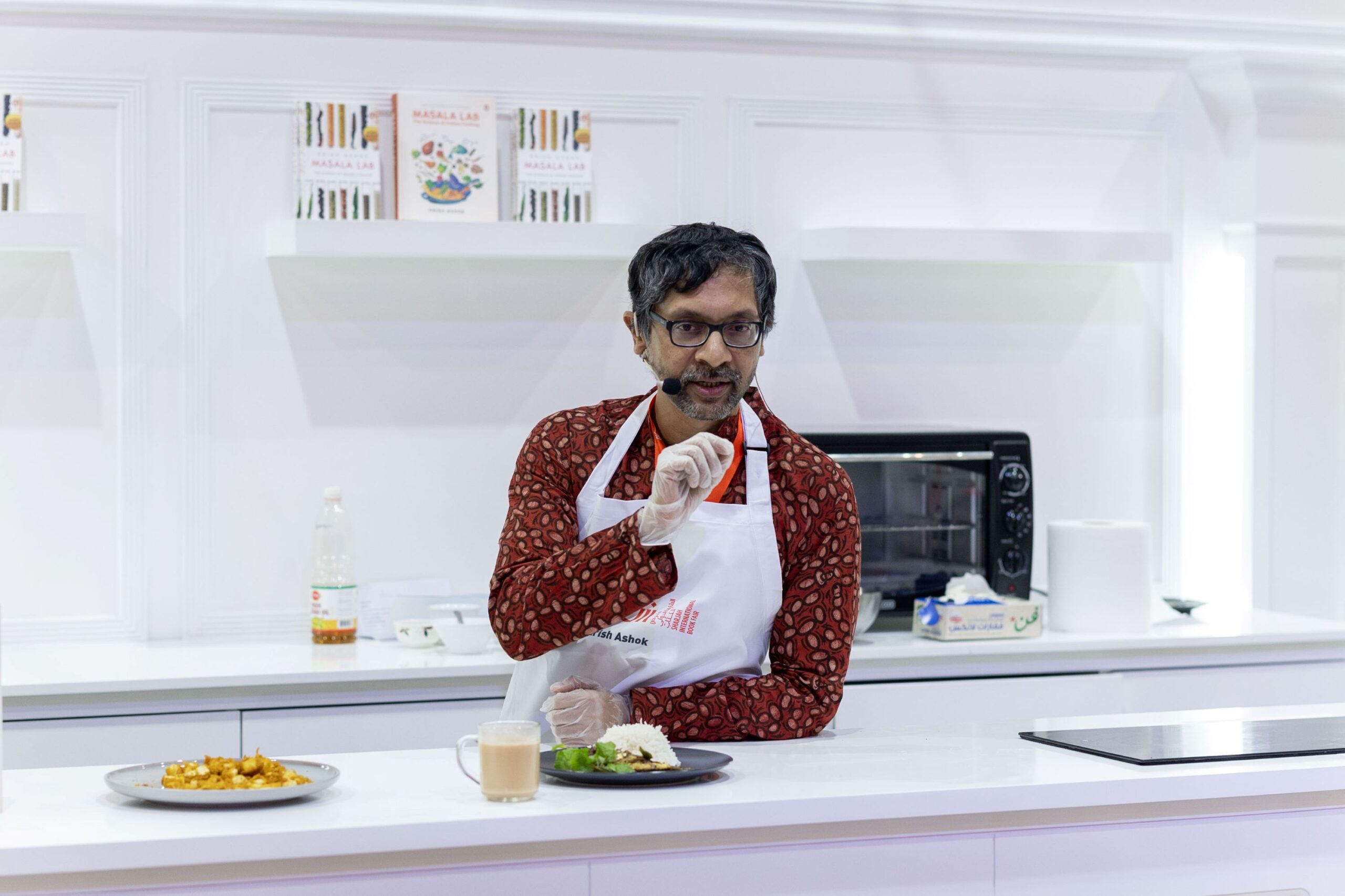 Kitchen scientist Krish Ashok turns the SIBF 2023 cookery corner into a creative space for culinary experiments