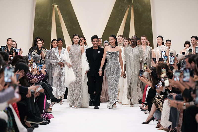 MANISH MALHOTRA CLOSED DUBAI FASHION WEEK WITH ANICONIC FINALE